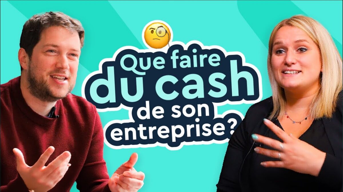Tableau de bord de trésorerie affichant un cash flow positif sur douze mois